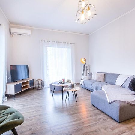 Apartment With Parking Near Medical Center Athen Exterior foto